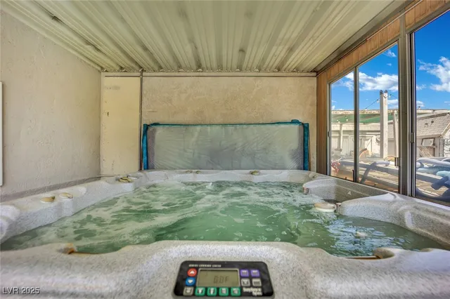 $424,999 | 730 North Christy Lane, Las Vegas, NV 89110