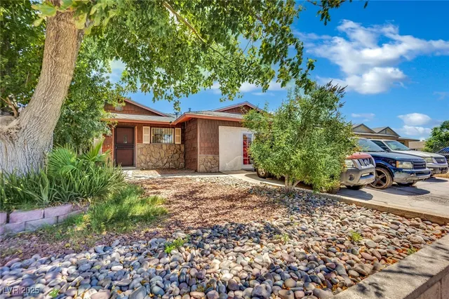 $424,999 | 730 North Christy Lane, Las Vegas, NV 89110
