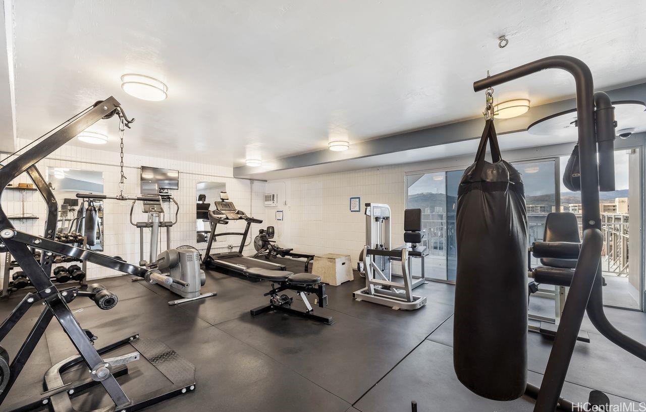 3215 Ala Ilima Street, Unit A203 Honolulu, HI 96818 - Photo 21 of 25 Exercise room