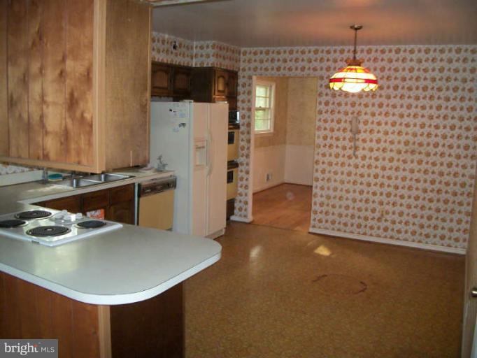 6714 Robinia Road Temple Hills, MD 20748 - Photo 6 of 7 Kitchen