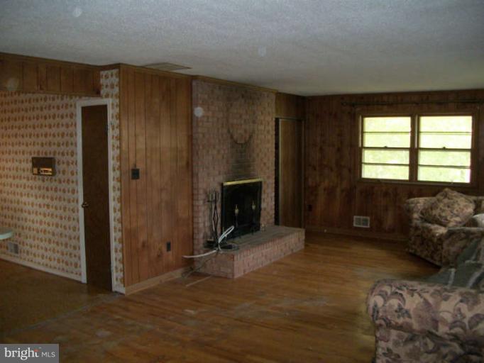 6714 Robinia Road Temple Hills, MD 20748 - Photo 7 of 7 Family Room