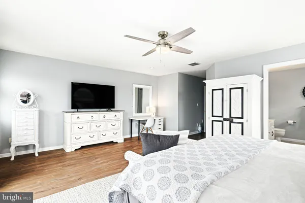 $8,500 | 536 West Montgomery Avenue, Wildwood, NJ 08260