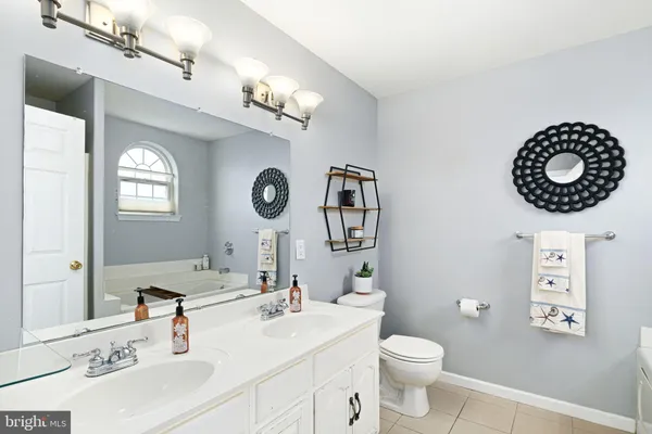 $8,500 | 536 West Montgomery Avenue, Wildwood, NJ 08260