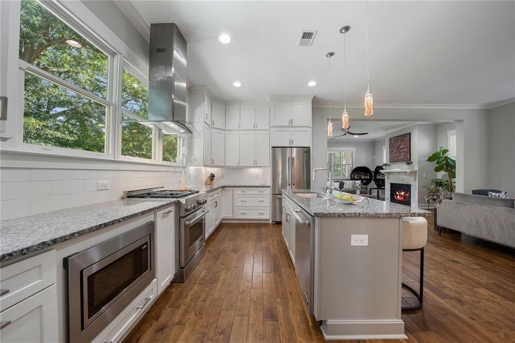 370 Reed Street Scottdale, GA 30079 - Photo 16 of 89 Gallery Image 16