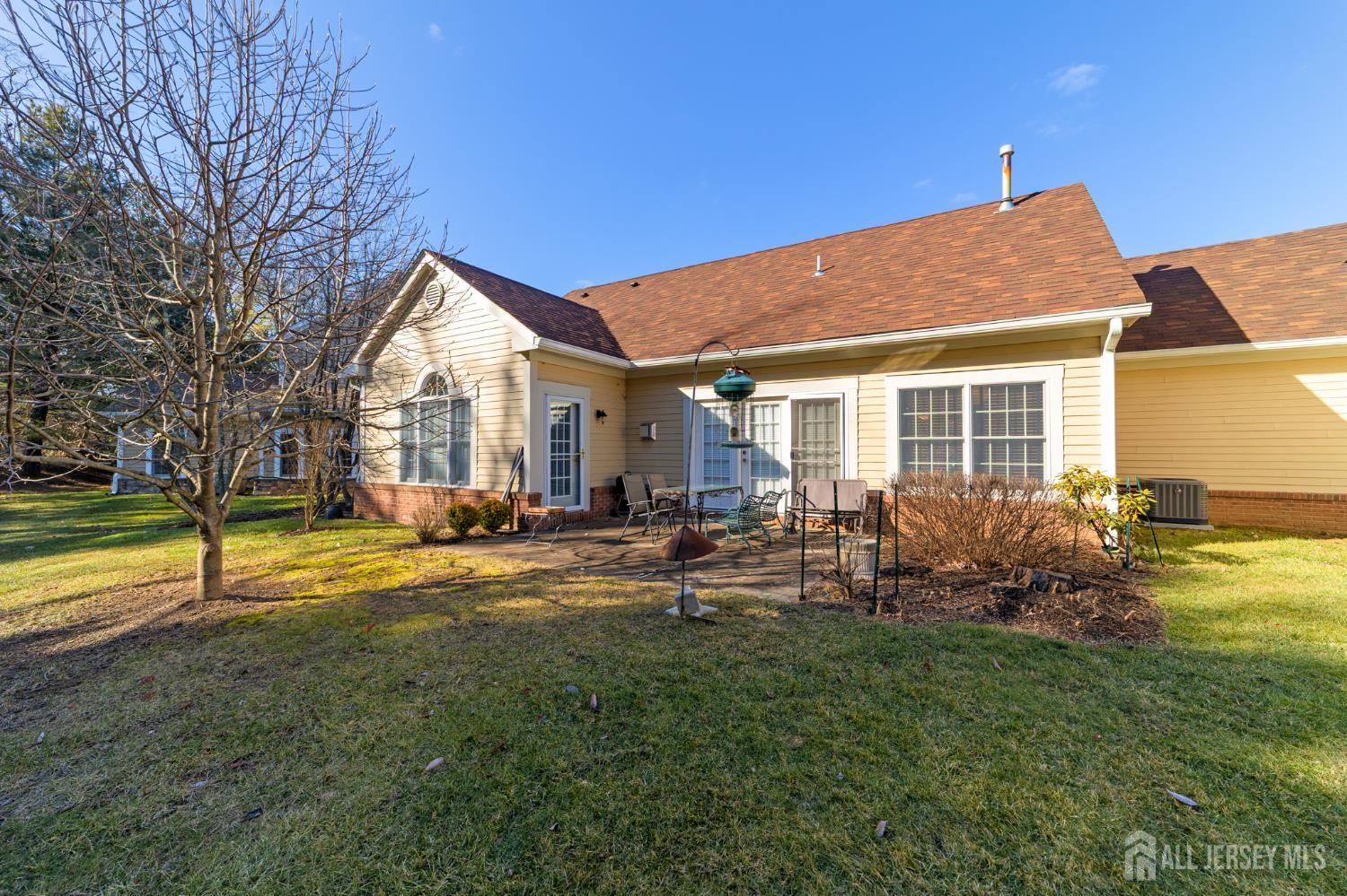 47 Hedge Row Road Plainsboro, NJ 08540 - Photo 13 of 20