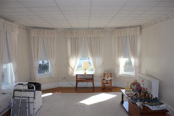 63-65 Waverly Road North Andover, MA 01845 - Photo 4 of 6 Gallery Image 4