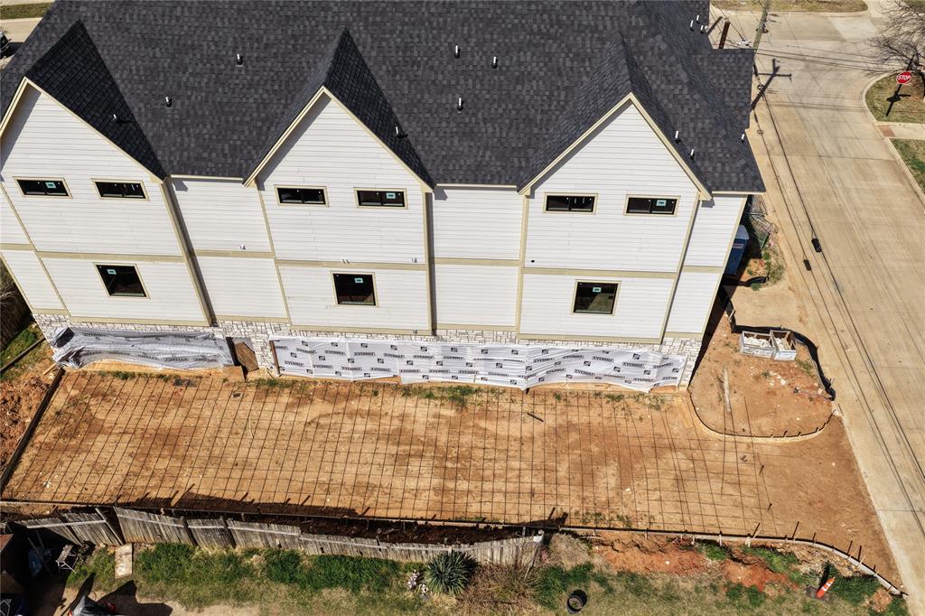 303 West Oak Street Mansfield, TX 76063 - Photo 6 of 37