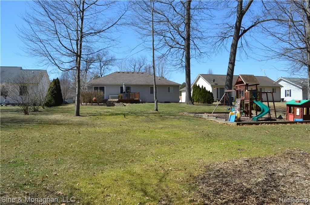 9535 Rachel Road Algonac, MI 48001 - Photo 8 of 27