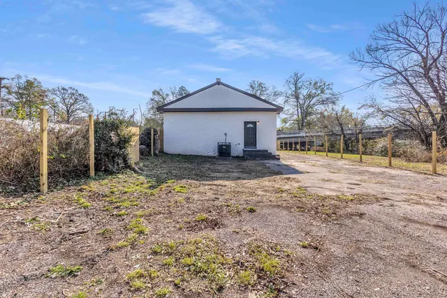 $139,500 | 306 S Parkway East, Memphis, TN 38106