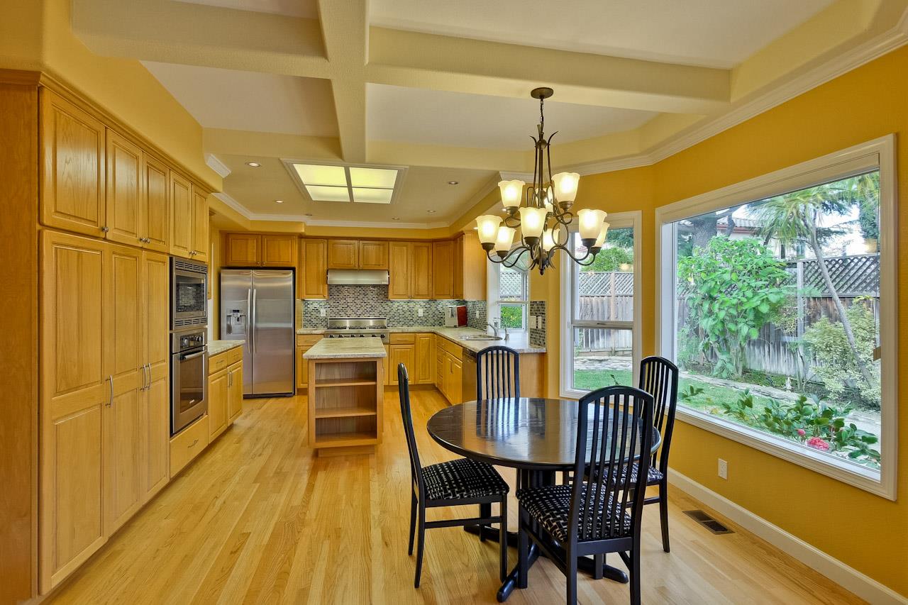21982 McClellan Road Cupertino, CA 95014 - Photo 11 of 32 Gallery Image 11