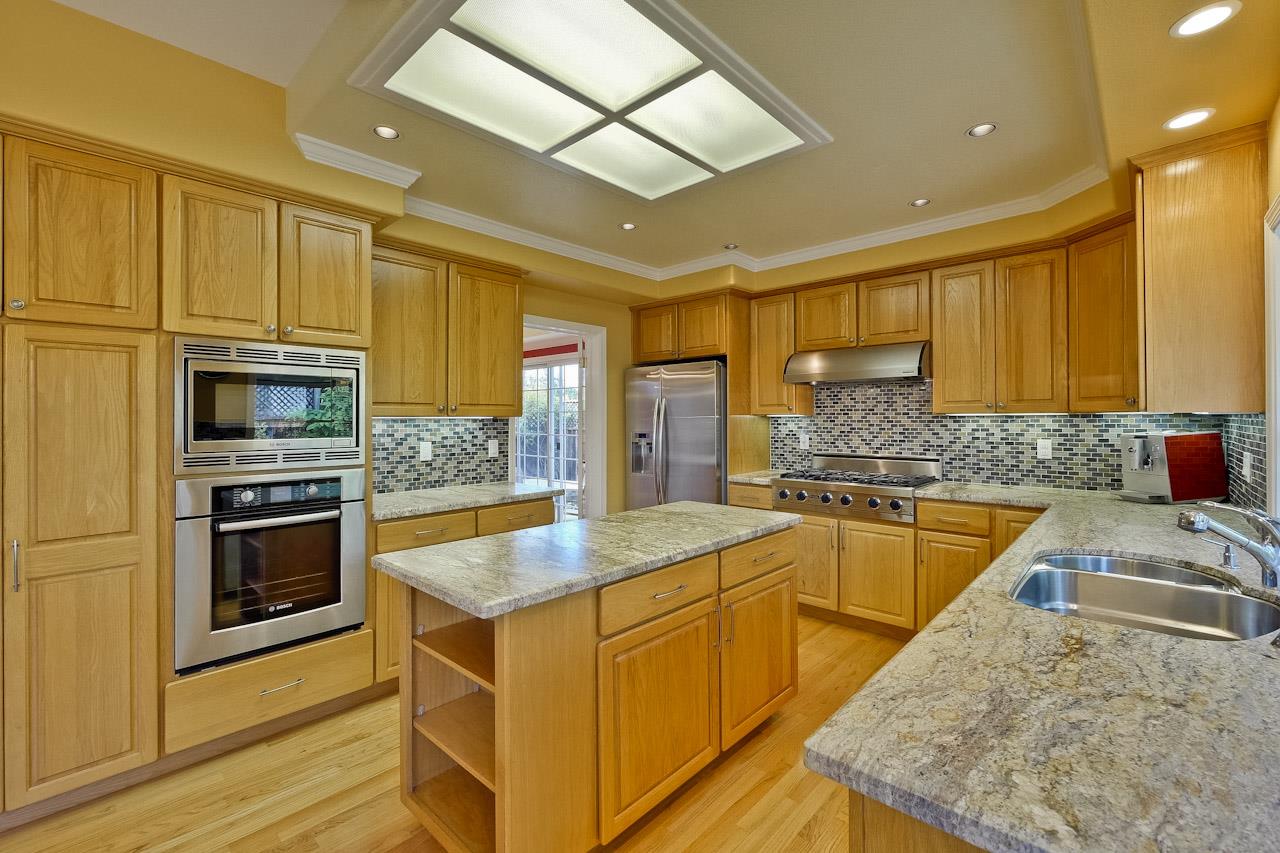 21982 McClellan Road Cupertino, CA 95014 - Photo 12 of 32 Gallery Image 12