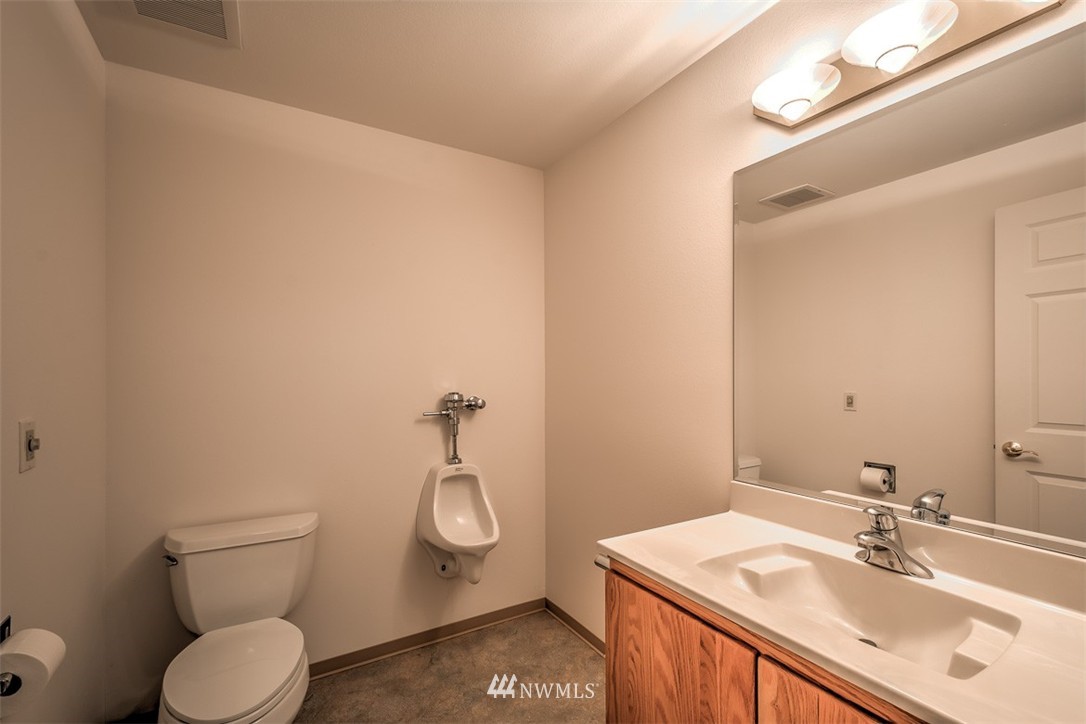 3102 Georgia Place Anacortes, WA 98221 - Photo 12 of 25