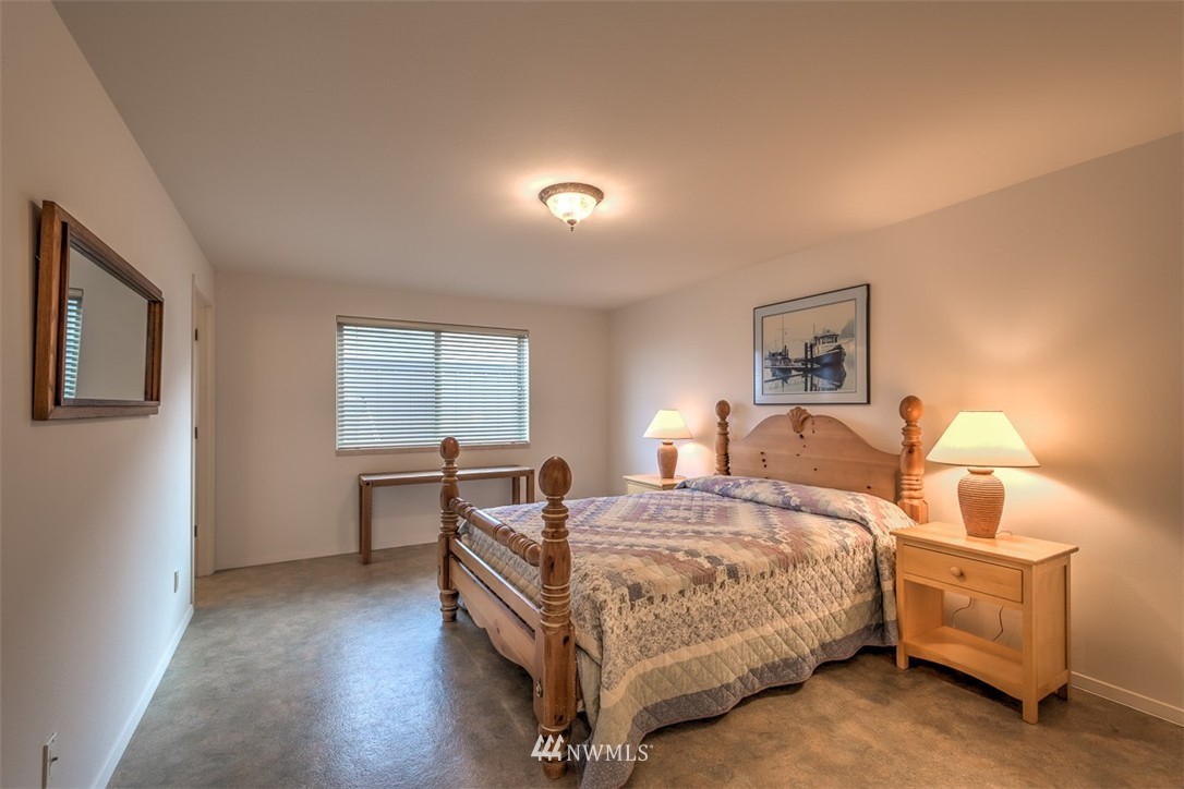 3102 Georgia Place Anacortes, WA 98221 - Photo 13 of 25