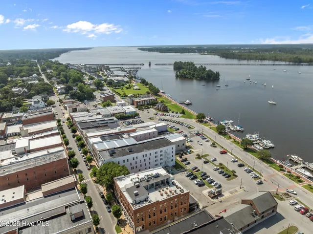 $599,000 | 183 West Main Street, Unit 205, Washington, NC 27889