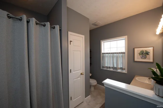 $285,000 | 245 West Ramey Street, Rossville, IN 46065