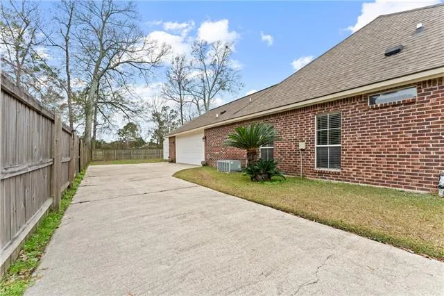 $280,000 | 473 Lake Worth Drive, Baton Rouge, LA 70810