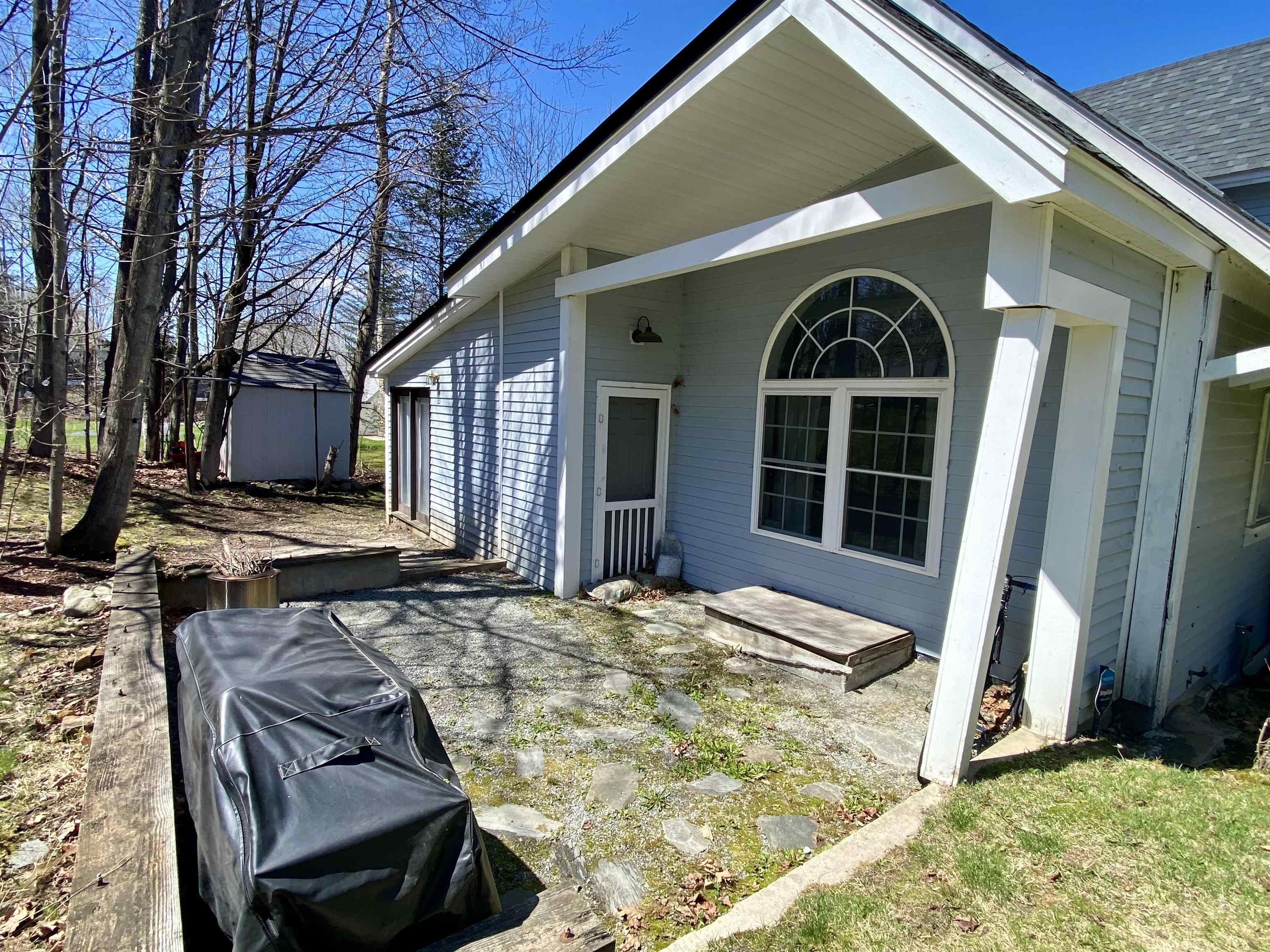 2254 Main Street Bethlehem, NH 03574 - Photo 3 of 21