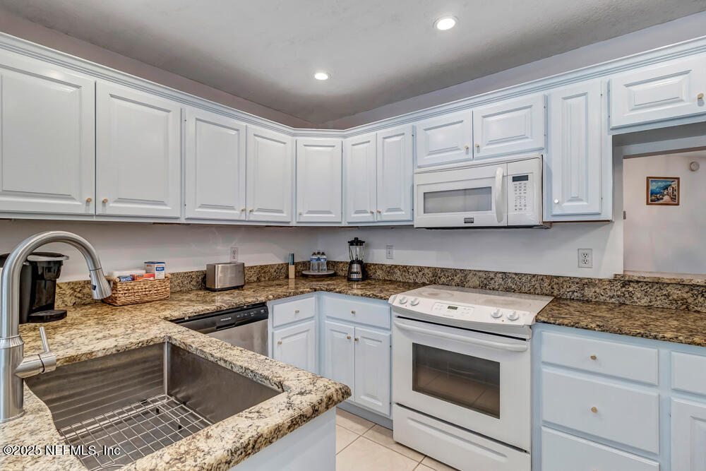 29 Turtleback Trail Ponte Vedra Beach, FL 32082 - Photo 12 of 31 33