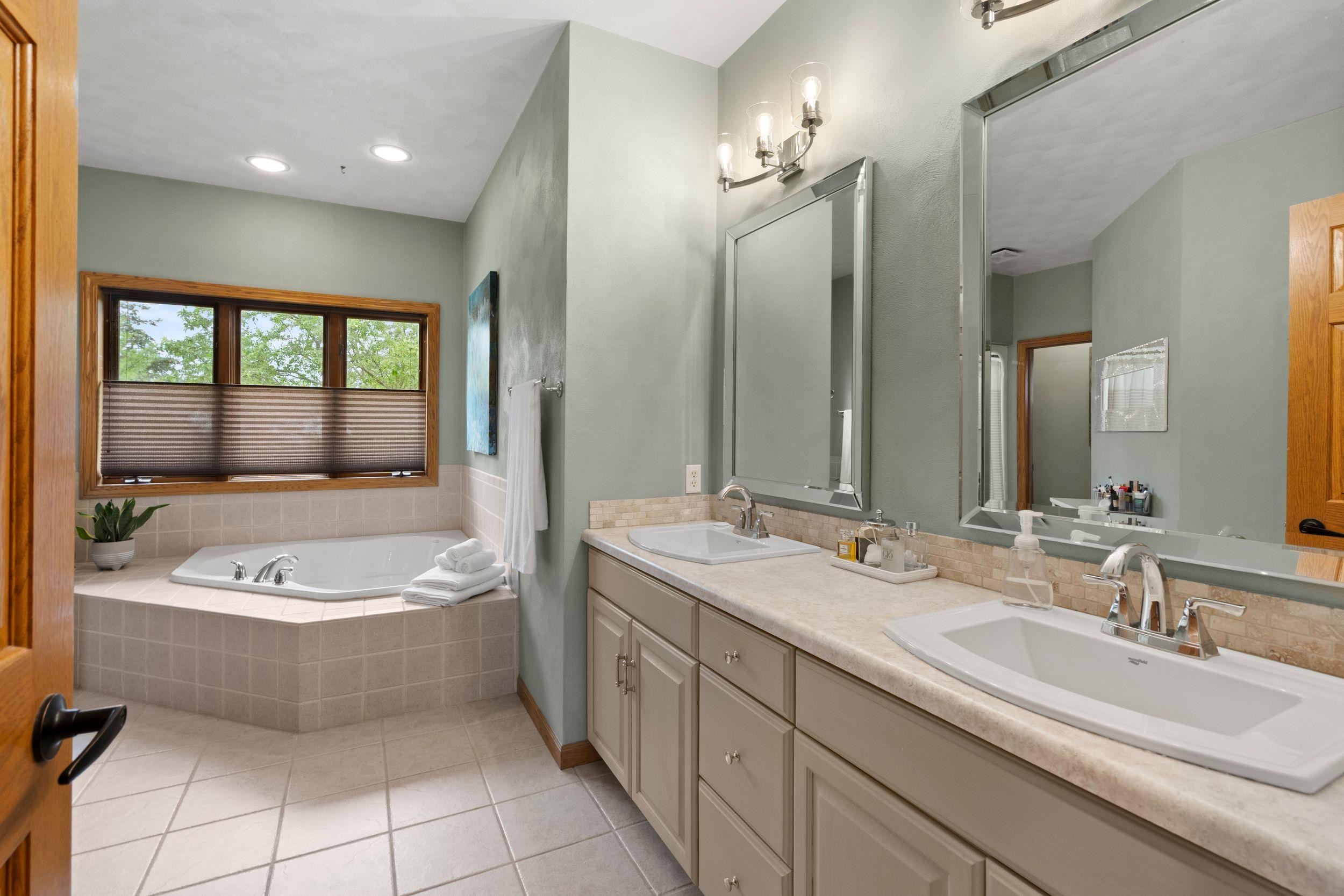 45 Bellevue Place Appleton, WI 54913 - Photo 23 of 77