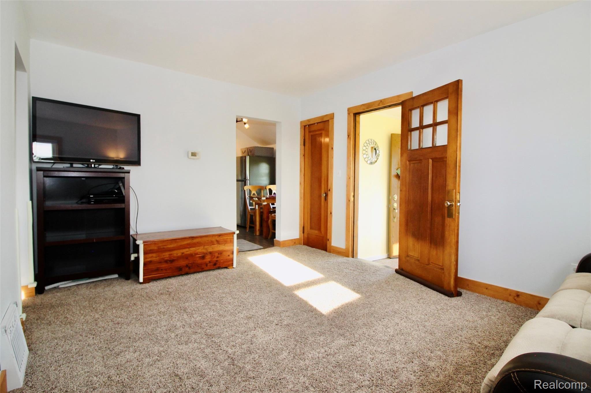 11250 West Bristol Road Lennon, MI 48449 - Photo 5 of 20 F23EBE82-5688-4A24-A2DD-1B258426CEB7_1_201_a.jpeg
