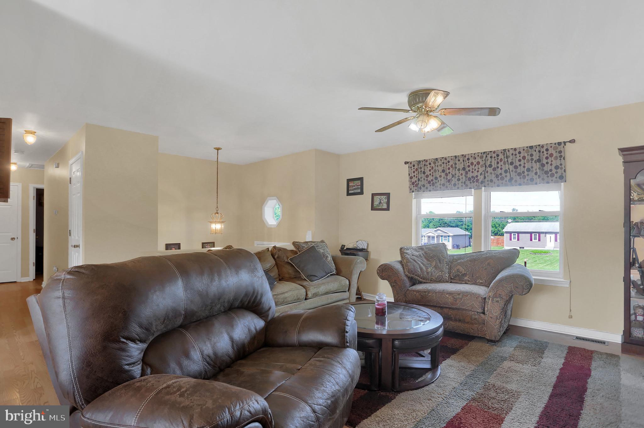 885 Orrtanna Road Orrtanna, PA 17353 - Photo 3 of 33 Gallery Image 3