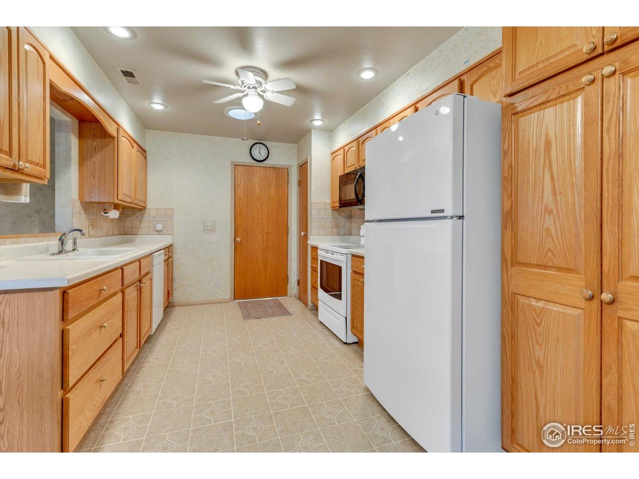 7157 Maple Street Longmont, CO 80504 - Photo 12 of 37