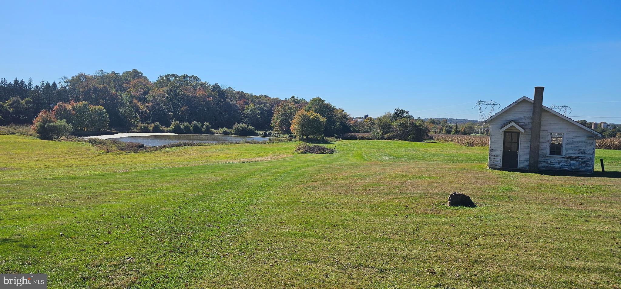 401 Limestone Road Oxford, PA 19363 - Photo 7 of 7 a view of a house with a yard