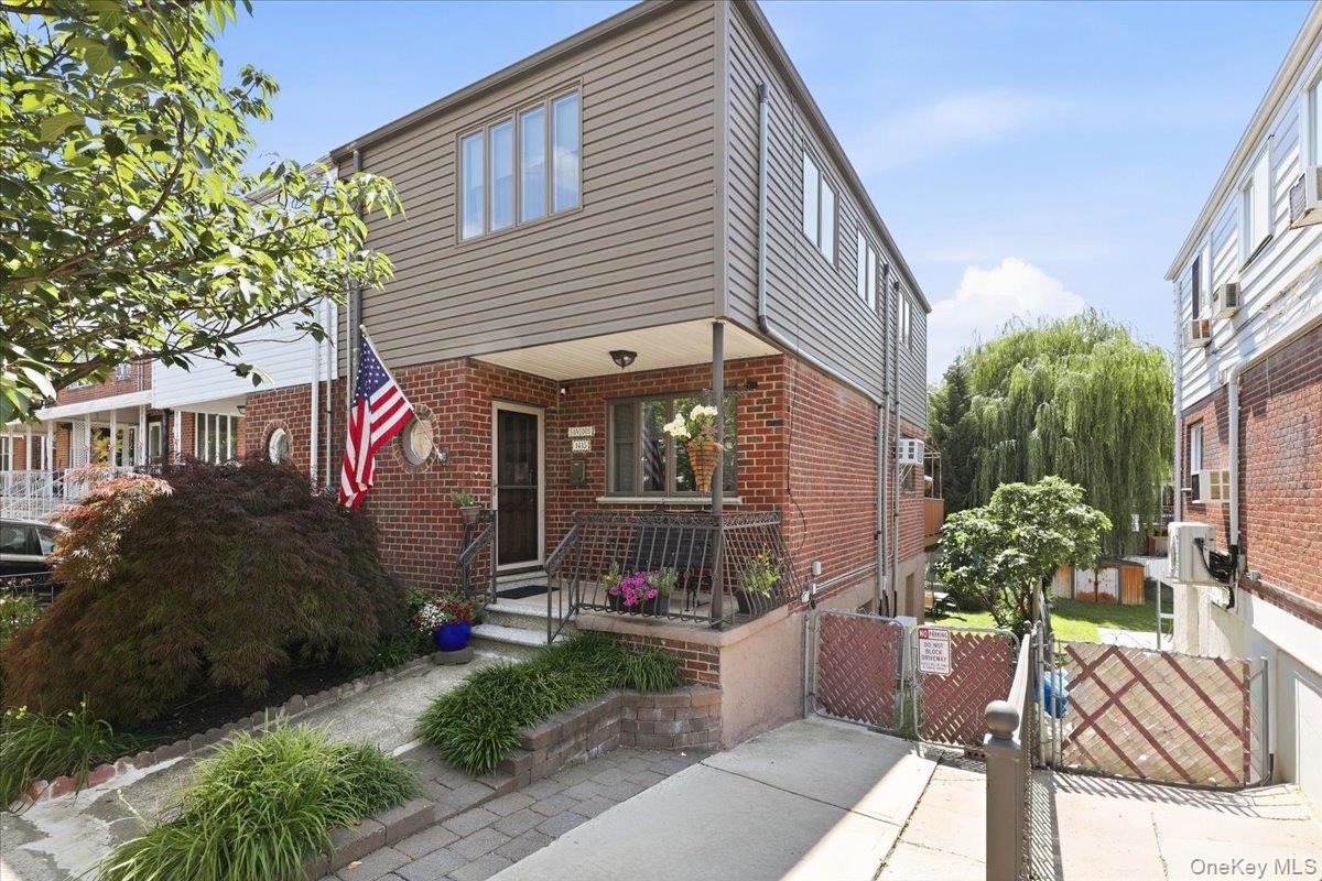 1415 Reed Place Bronx, NY 10465 - Photo 1 of 26