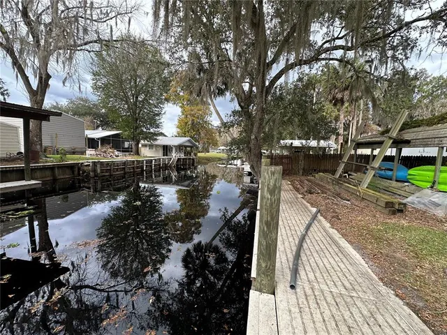 $2,250 | 56315 Hickory Road, Astor, FL 32102