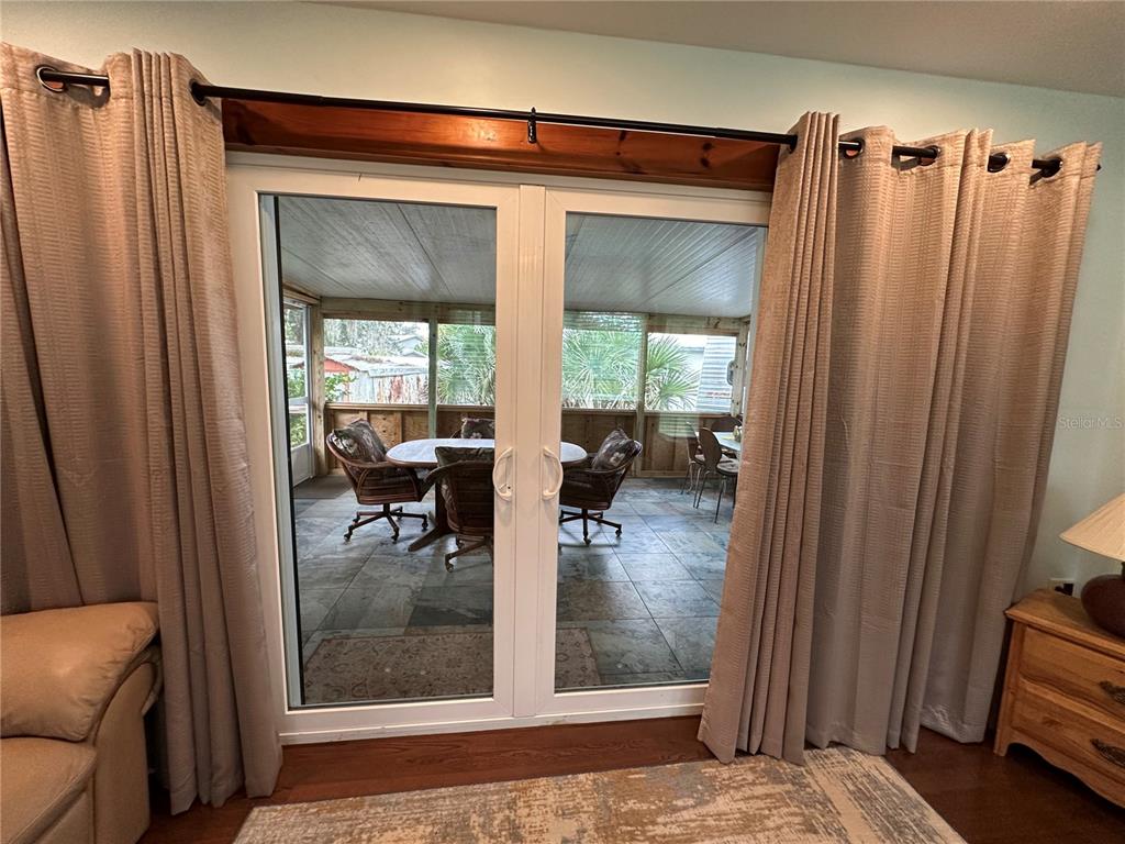 56315 Hickory Road Astor, FL 32102 - Photo 7 of 31 a view of living room