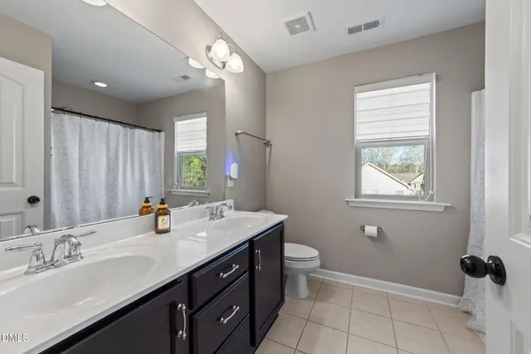 $850,000 | 619 Laurel Berry Court, Apex, NC 27523