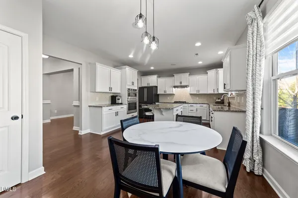 $850,000 | 619 Laurel Berry Court, Apex, NC 27523