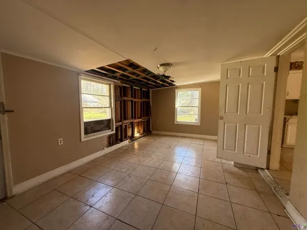 $135,000 | 10663 North Harvey Drive, Baton Rouge, LA 70815