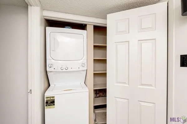 $1,350 | 8155 Jefferson Highway, Unit 705, Baton Rouge, LA 70809