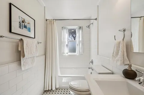 $1,598,000 | 505 6th Street, Montara, CA 94037