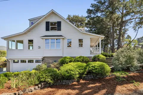 $1,598,000 | 505 6th Street, Montara, CA 94037