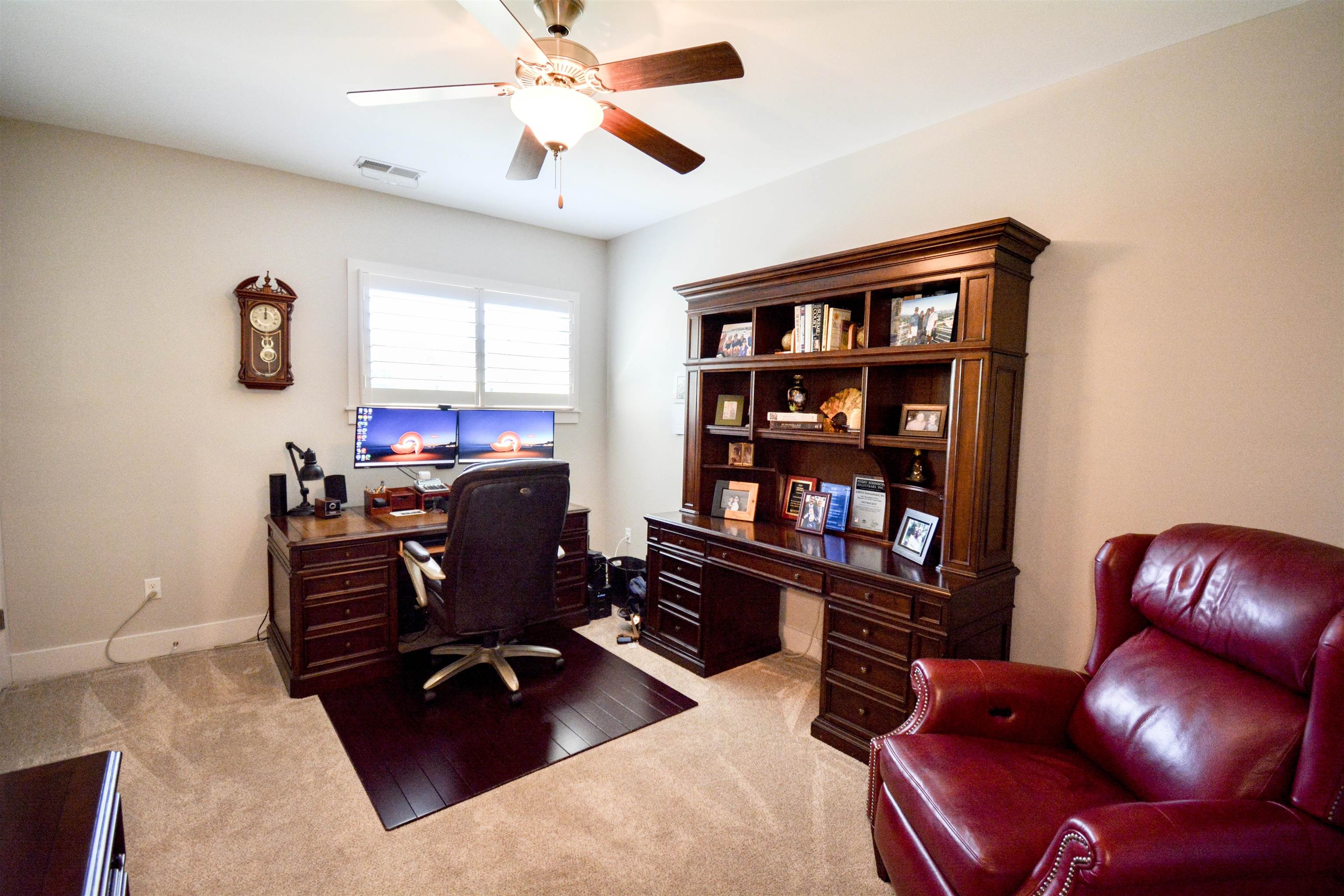 5293 Cole Road Memphis, TN 38120 - Photo 37 of 40 a work room with furniture and a ceiling fan