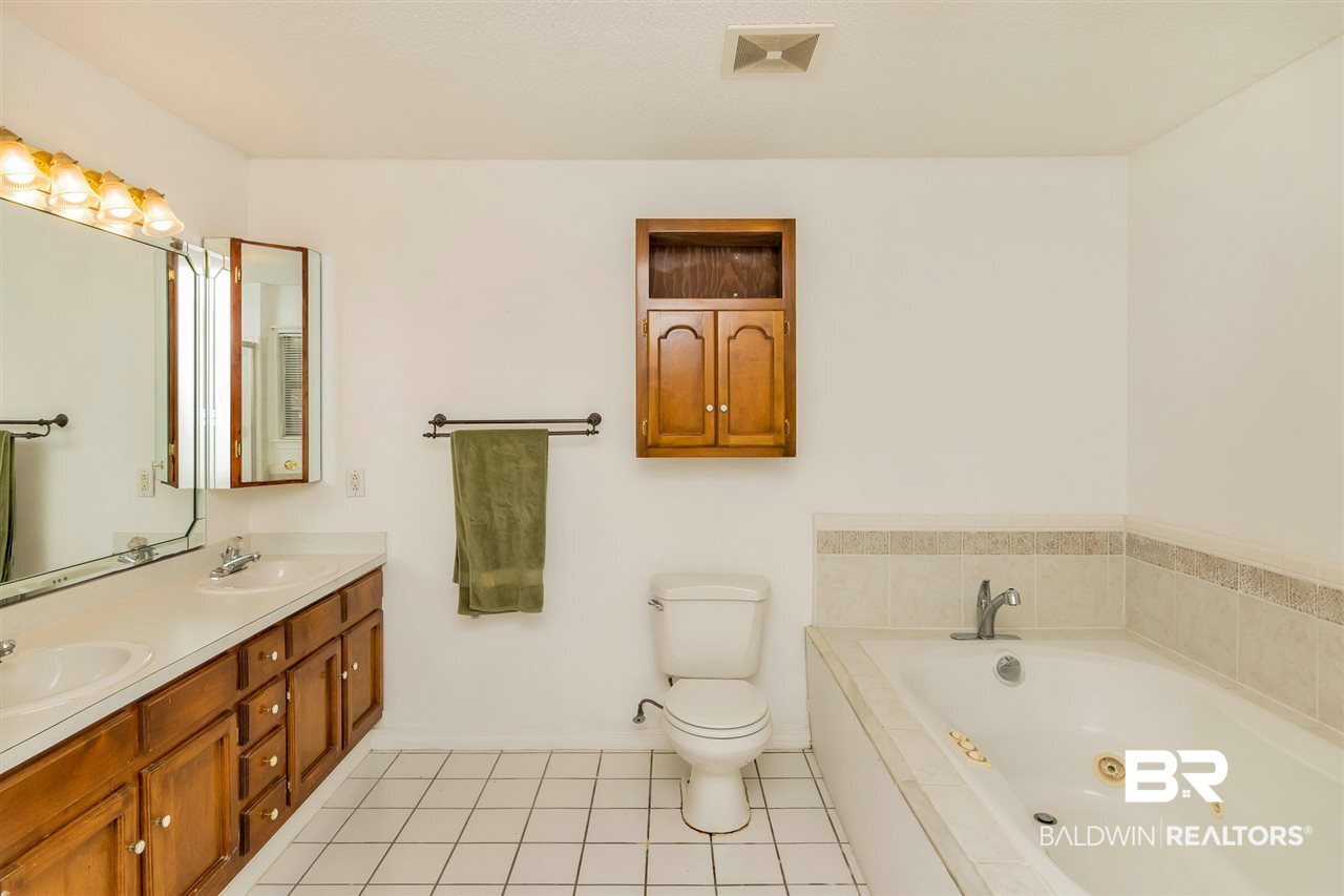 5266 Maudelayne Drive North Mobile, AL 36693 - Photo 23 of 39