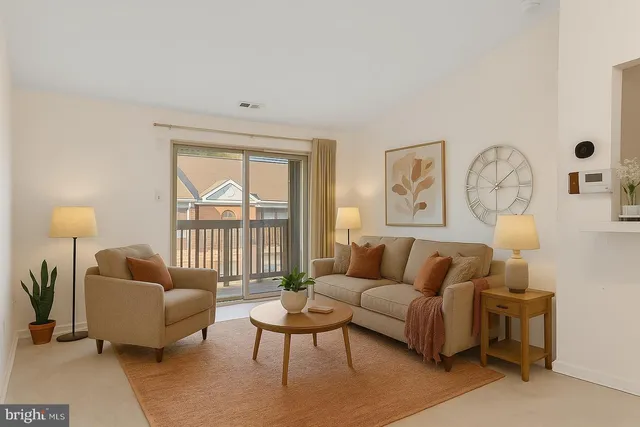 $137,500 | 8 Cloverwood Court, Unit 303, Essex, MD 21221