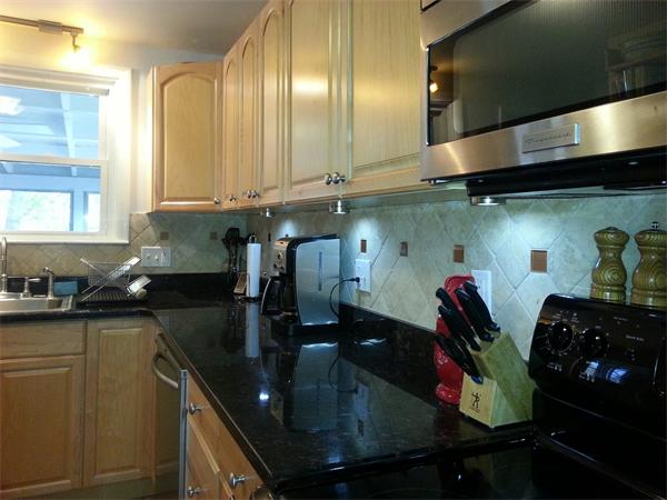 11 Ripley Road Medford, MA 02155 - Photo 4 of 19