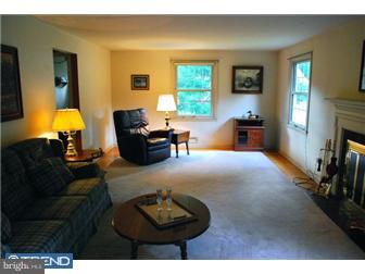 415 Covered Bridge Road Cherry Hill, NJ 08034 - Photo 3 of 12 Living Room