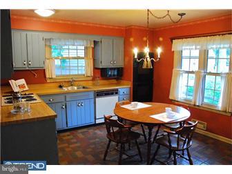 415 Covered Bridge Road Cherry Hill, NJ 08034 - Photo 6 of 12 Kitchen