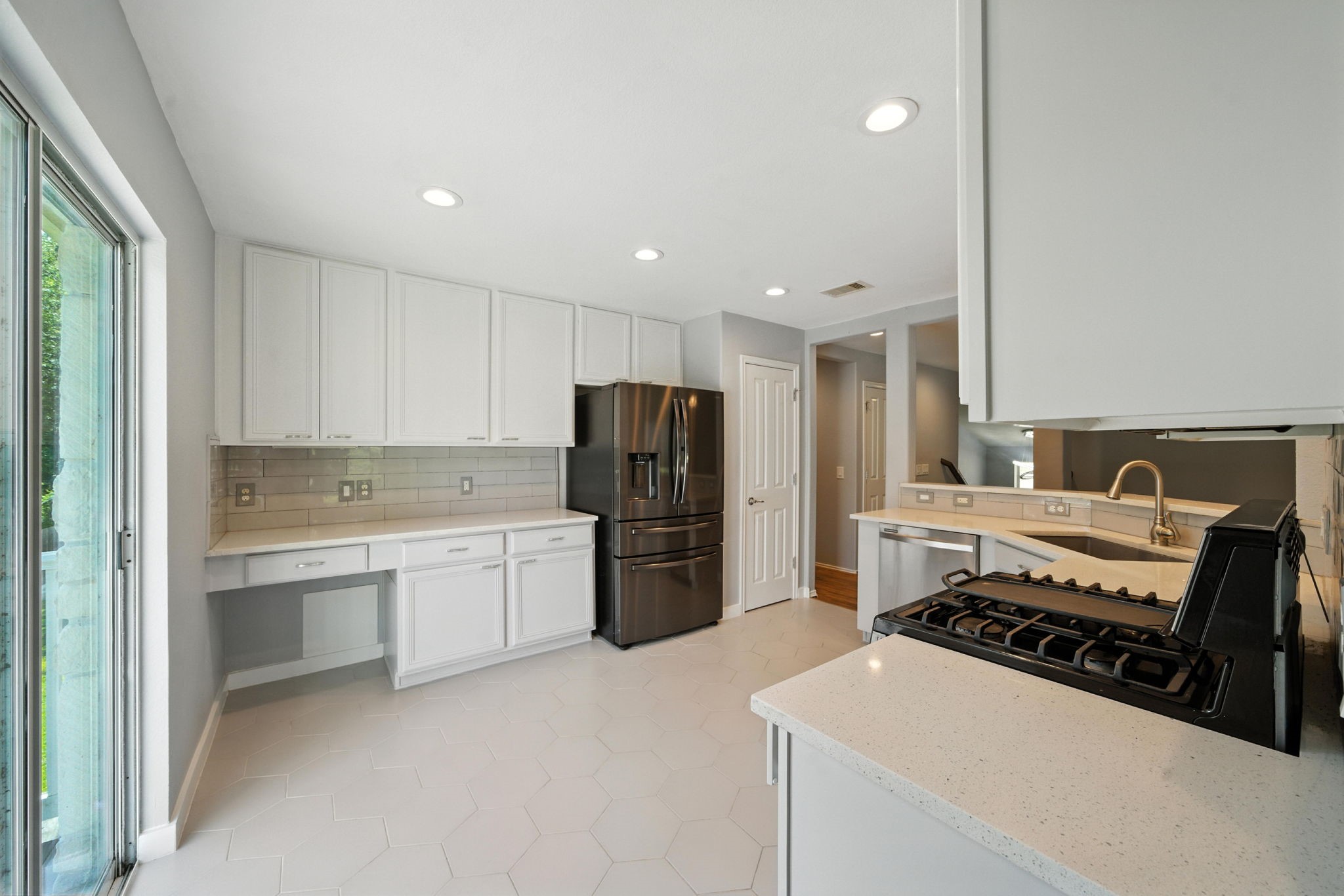 13600 Breton Ridge Street, Unit 7B Houston, TX 77070 - Photo 9 of 23