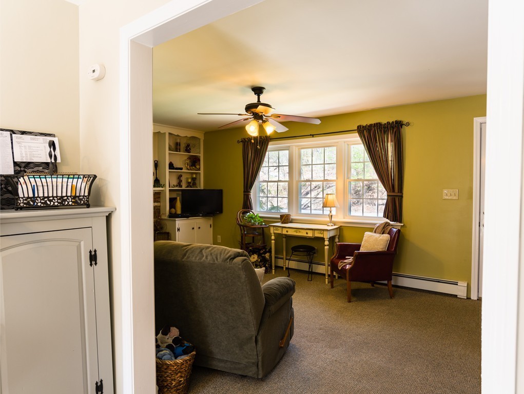 394 Mendon Road Northbridge, MA 01534 - Photo 4 of 19 Gallery Image 4