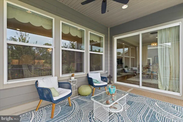 $780,000 | 117 Mallard Dr Lake, Stephens City, VA 22655