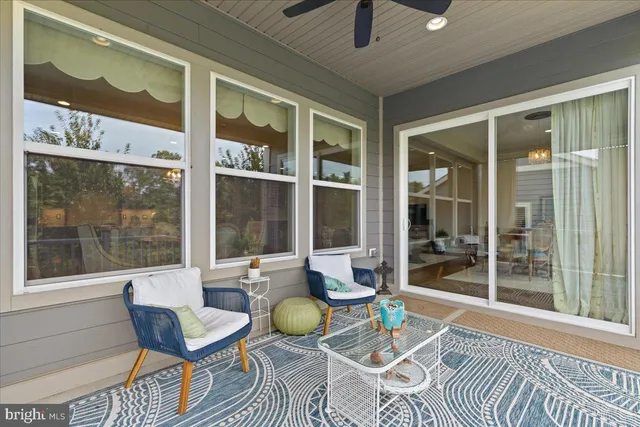 $815,000 | 117 Mallard Dr Lake, Stephens City, VA 22655