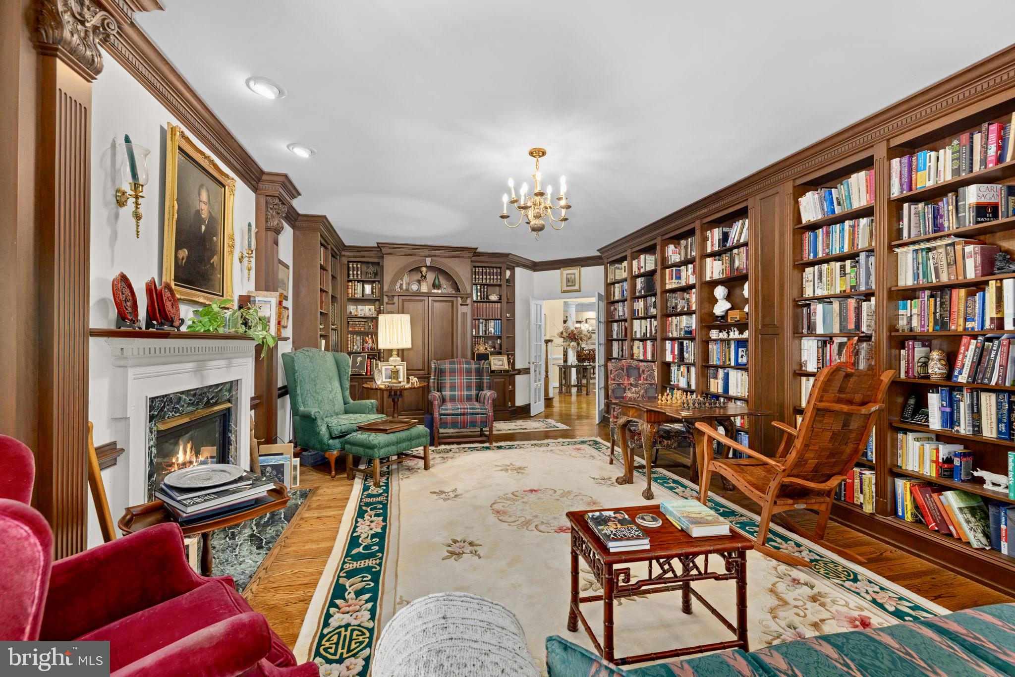 897 Chinquapin Road McLean, VA 22102 - Photo 14 of 66 Library