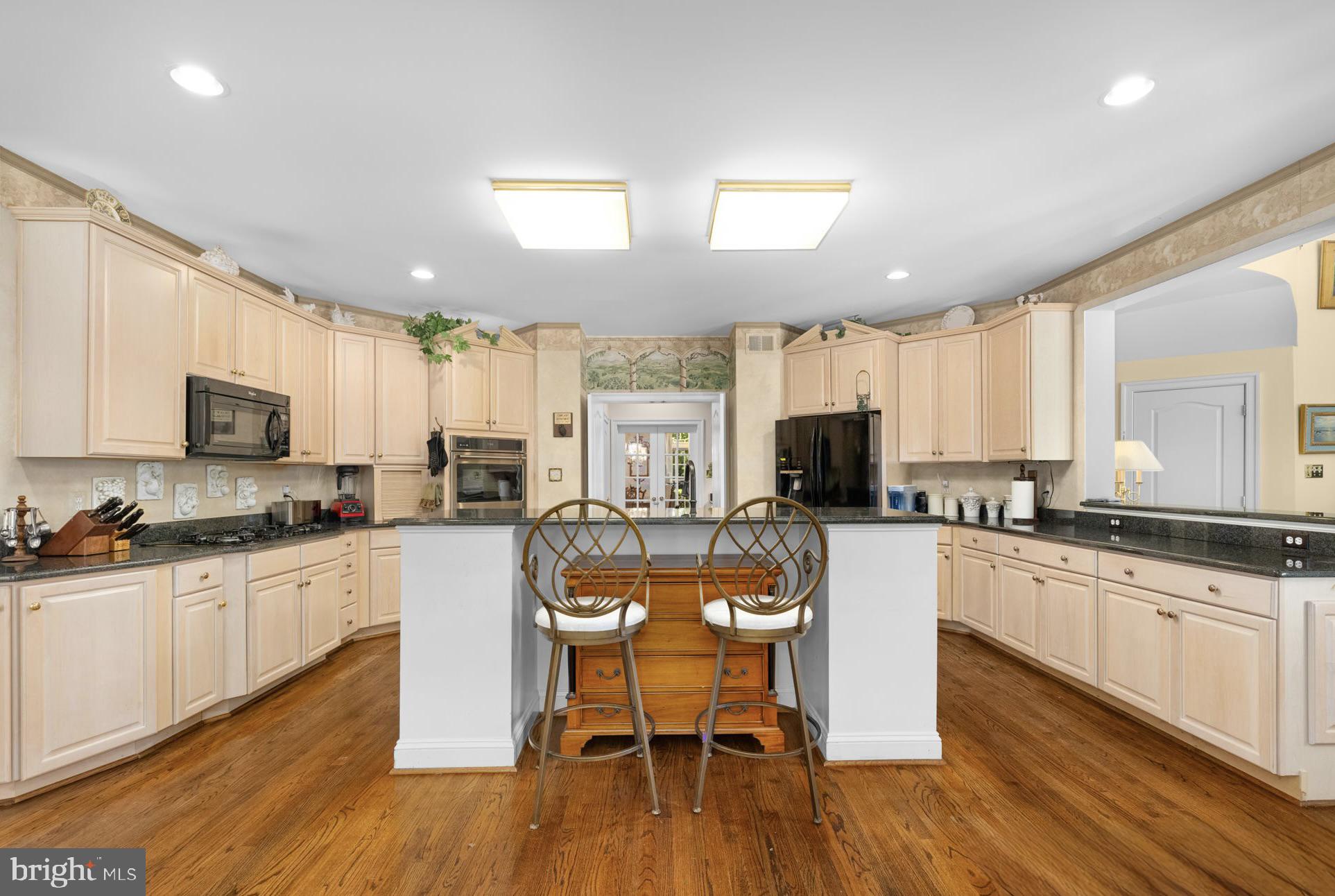 897 Chinquapin Road McLean, VA 22102 - Photo 23 of 66 Kitchen
