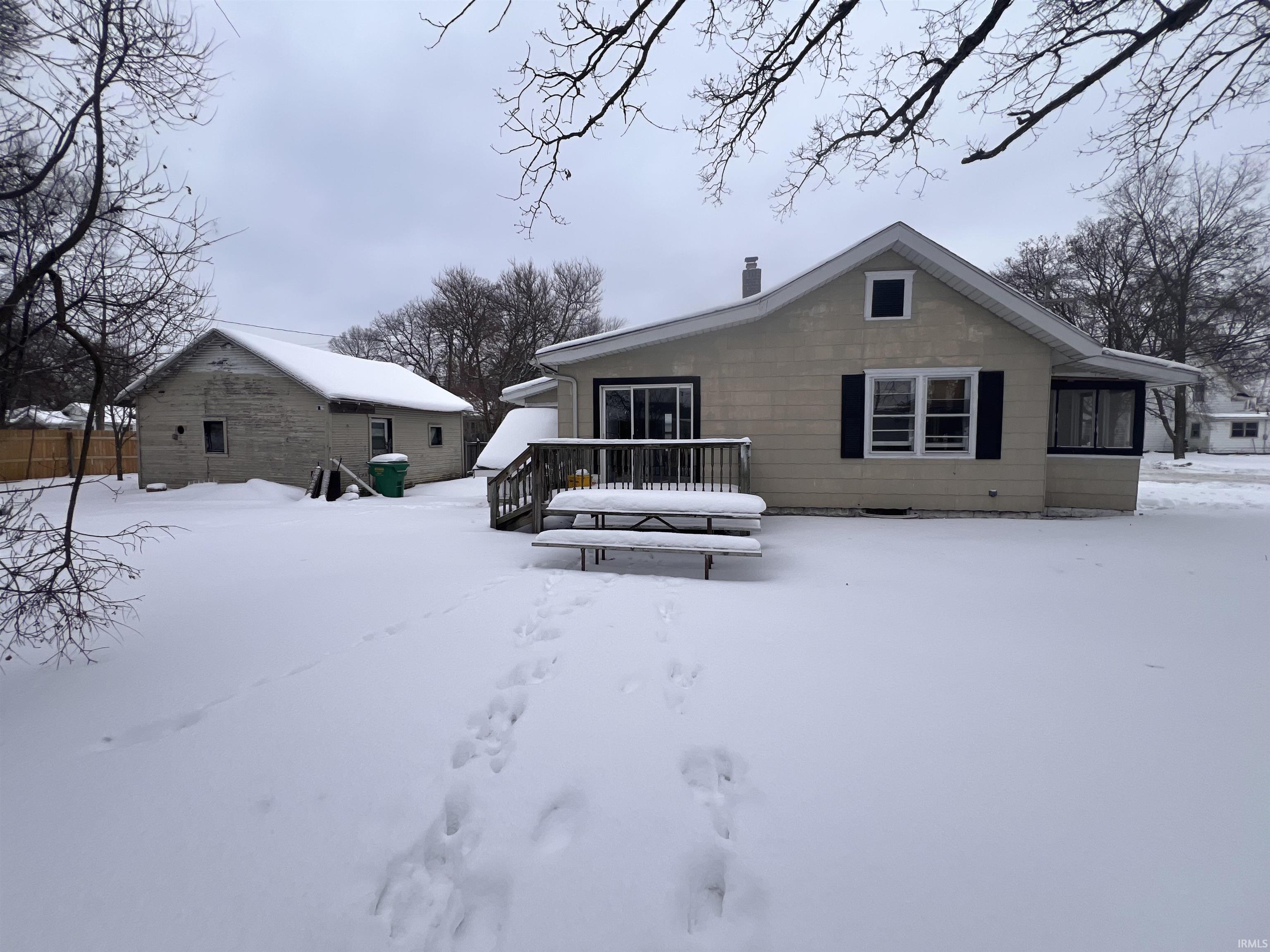 1801 Robinson Street South Bend, IN 46613 - Photo 4 of 21