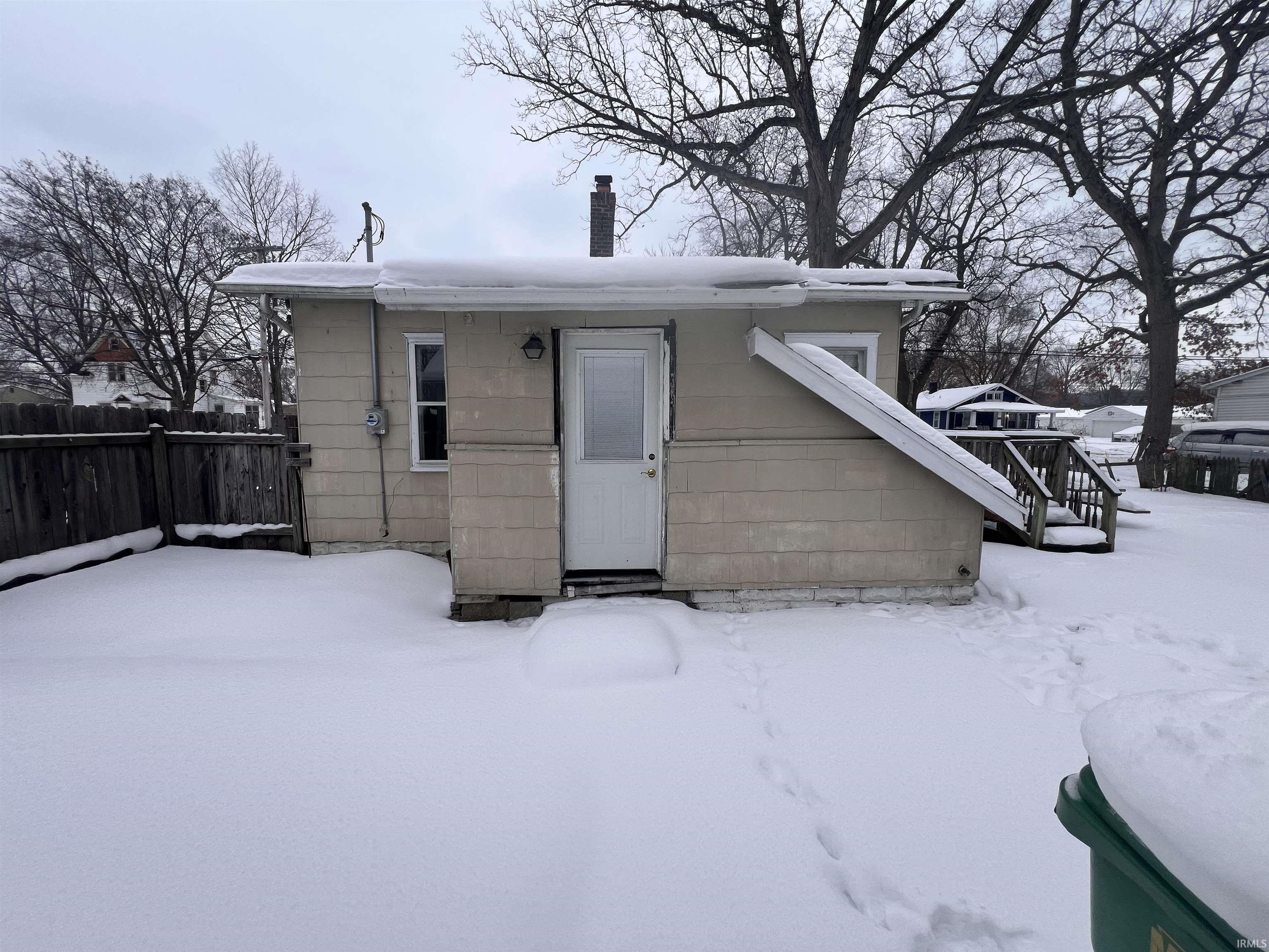 1801 Robinson Street South Bend, IN 46613 - Photo 5 of 21